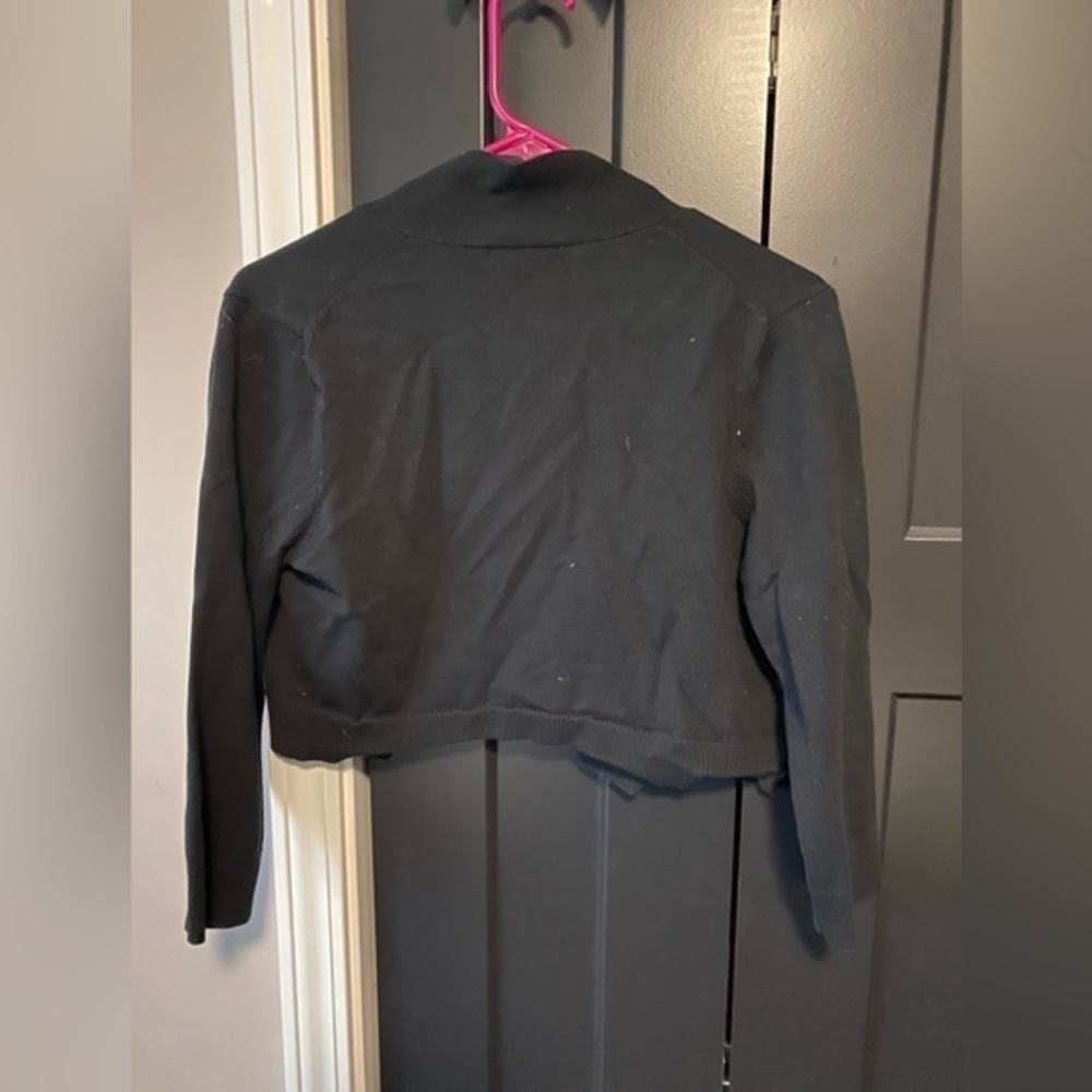 Calvin Klein cropped sweater size medium all black